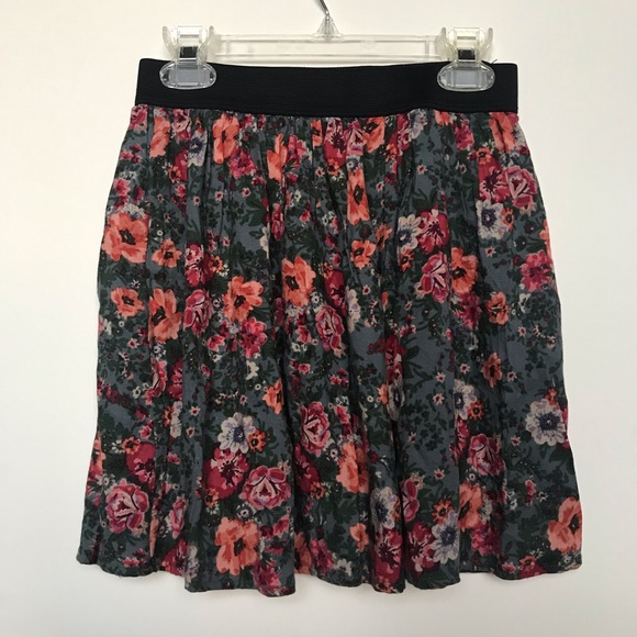 XXI Floral Party Skirt - Picture 3 of 5